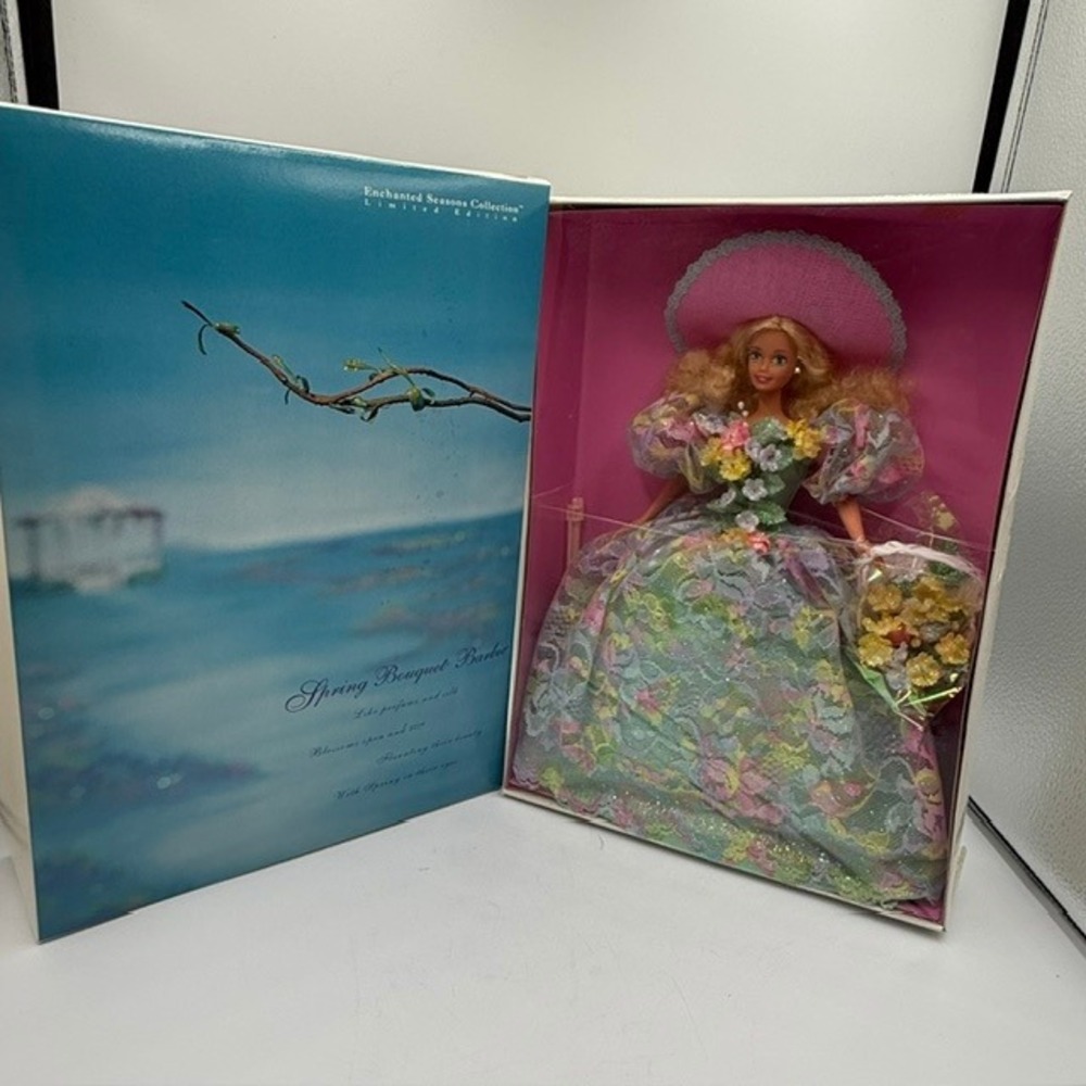 Spring Bouquet Barbie Enchanted Seasons Collection Limited Edition‎ 1994 Mattel